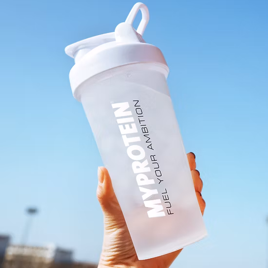 Coctelera de plástico PP de 600 ml y 20 oz, serie Gym PRO para botella coctelera de proteínas y preentrenamiento, 20
